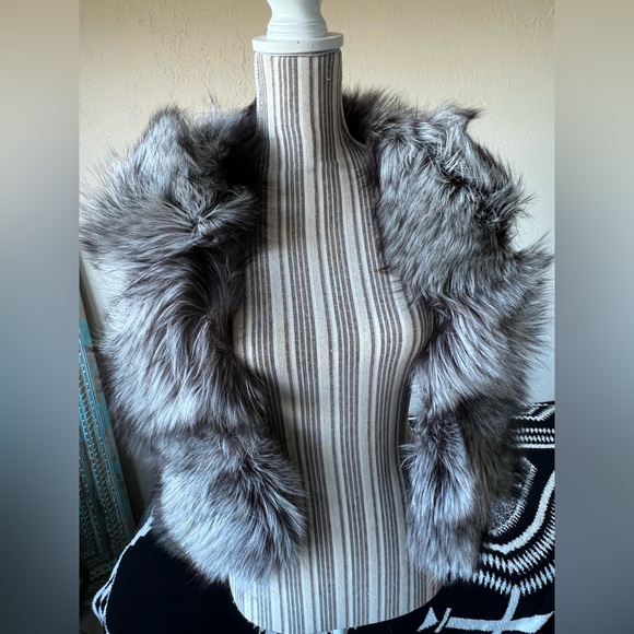 handmade Accessories - Silver Fox Fur Collar NWOT